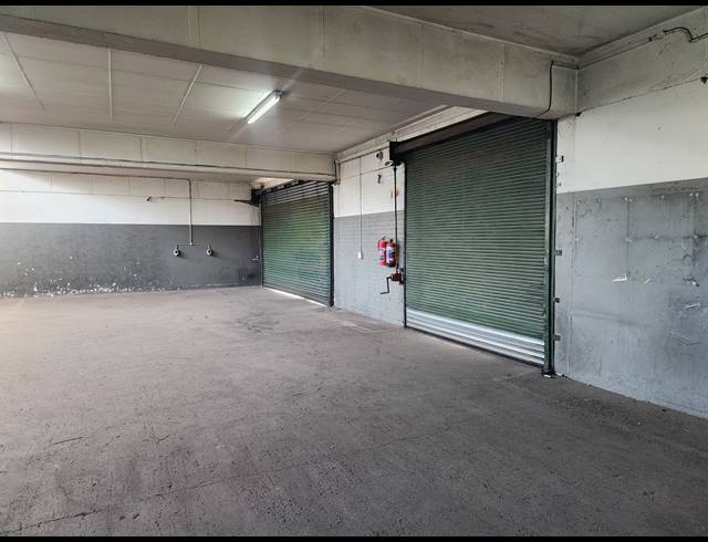 450M² WAREHOUSE TO LET IN WADEVILLE